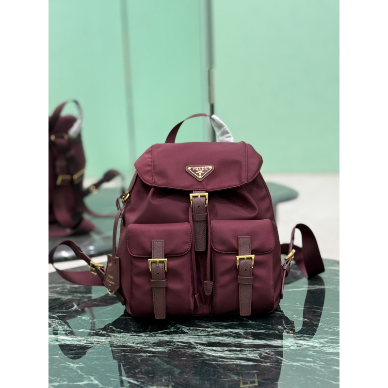 Prada Re-Edition 1978 Kleiner Rucksack aus Re-Nylon-Burgundy