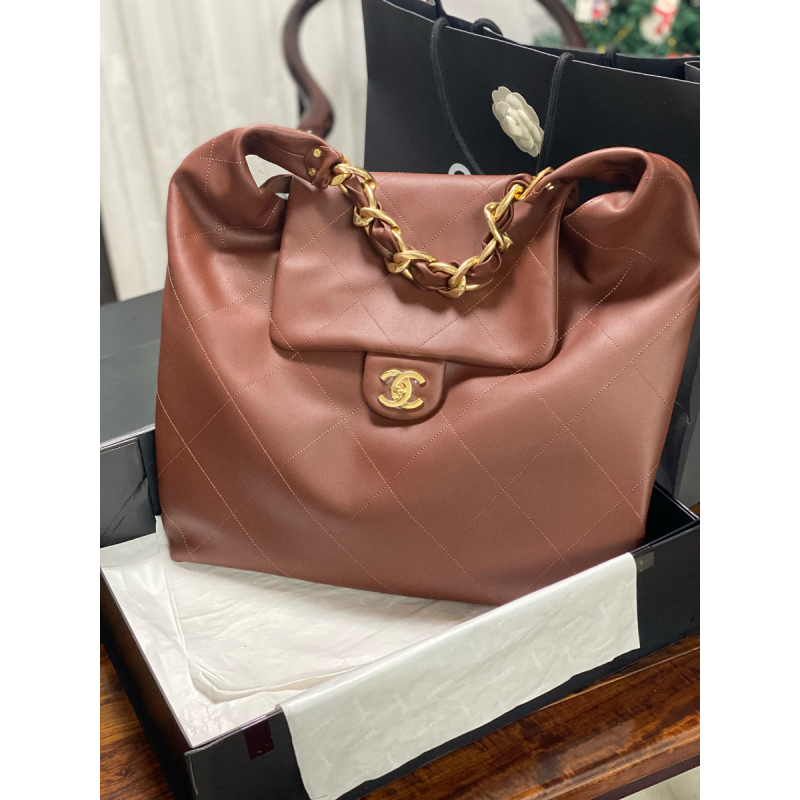 Chanel Maxi Hobo Tasche