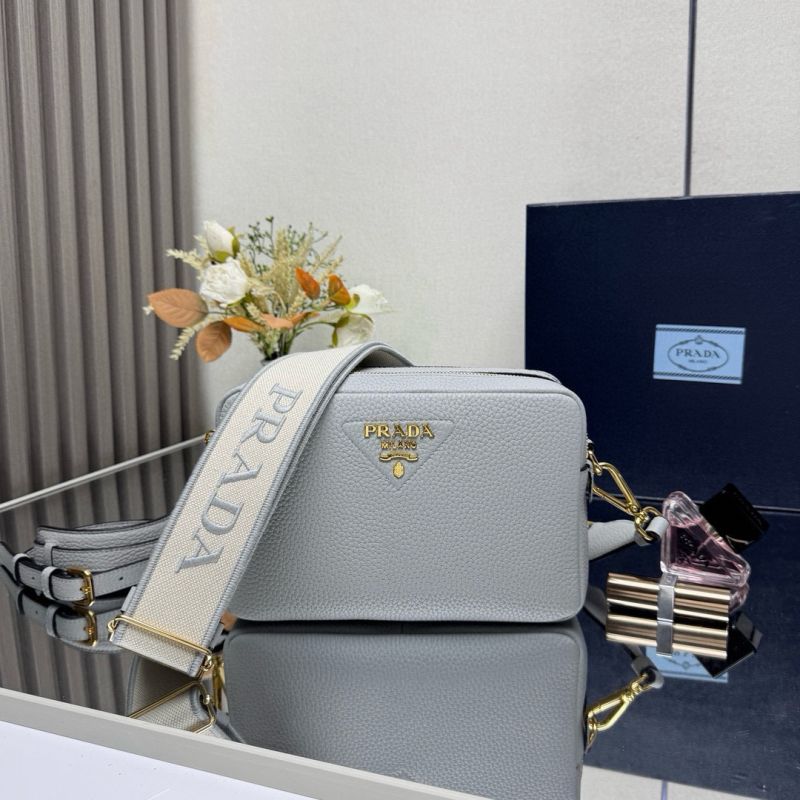 Prada Kleine Schultertasche aus Leder-Granitgrau